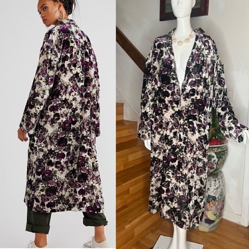 FREE PEOPLE
Simone Velvet Duster  